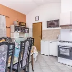 Dom wakacyjny Two-bedroom In