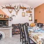 Two-bedroom In Dom wakacyjny Dolenja Vas
